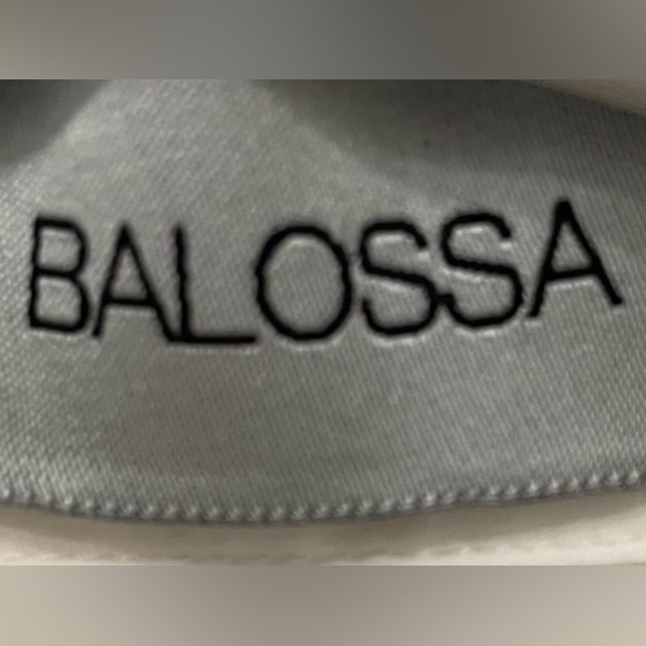 BALOSSA White Women's Button Down Shirt - Picture 3 of 3